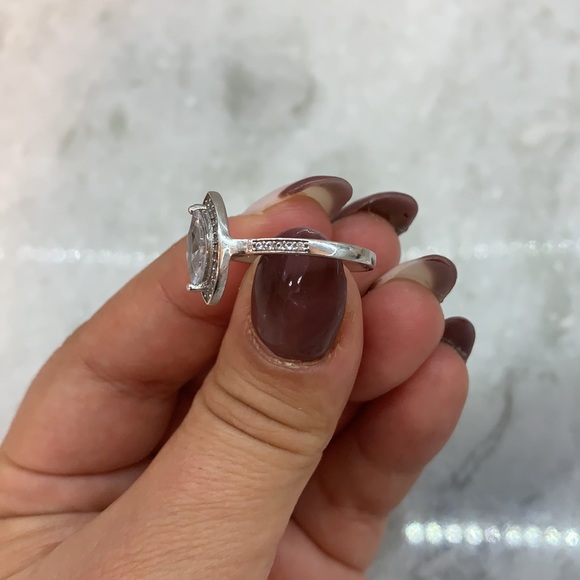 2 Rings for 1! Shiny Diamond Rings Size 7 - Picture 3 of 6